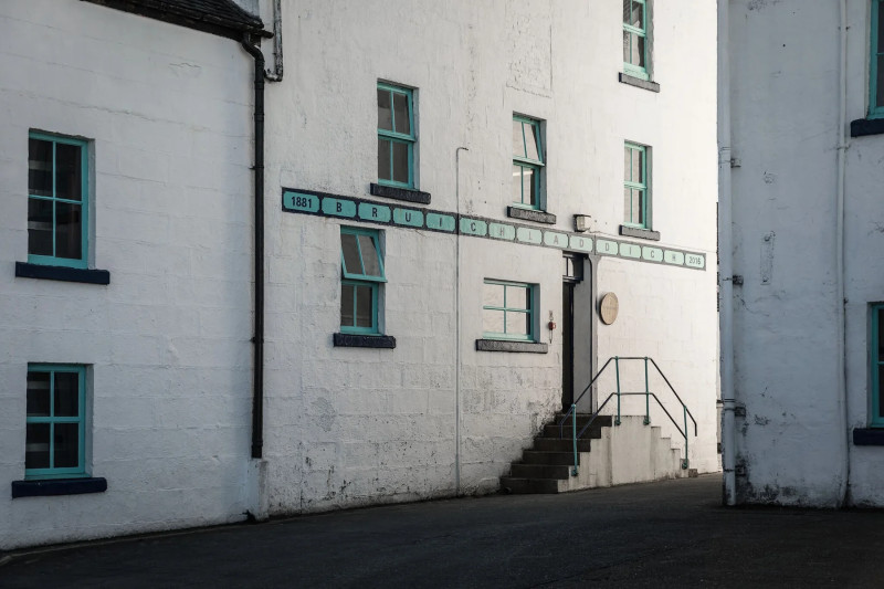 Bruichladdich distillery exterior