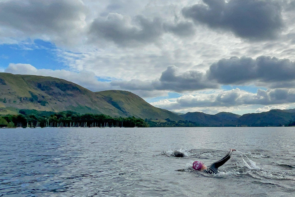Helen jenkins cold water swimming at another place the lake
