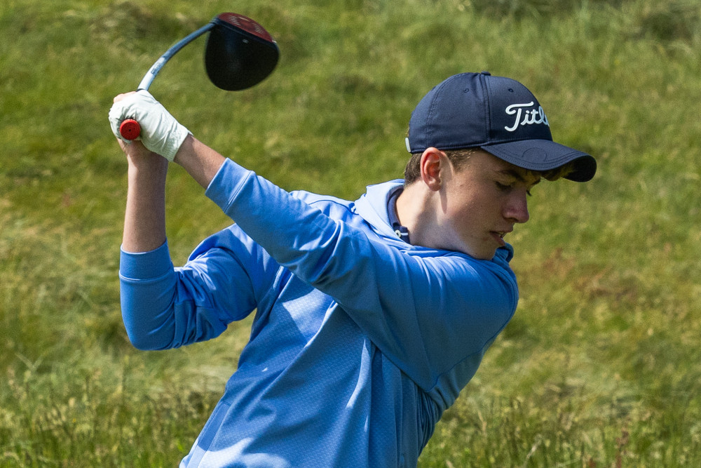 Junior one-to-one golf lesson