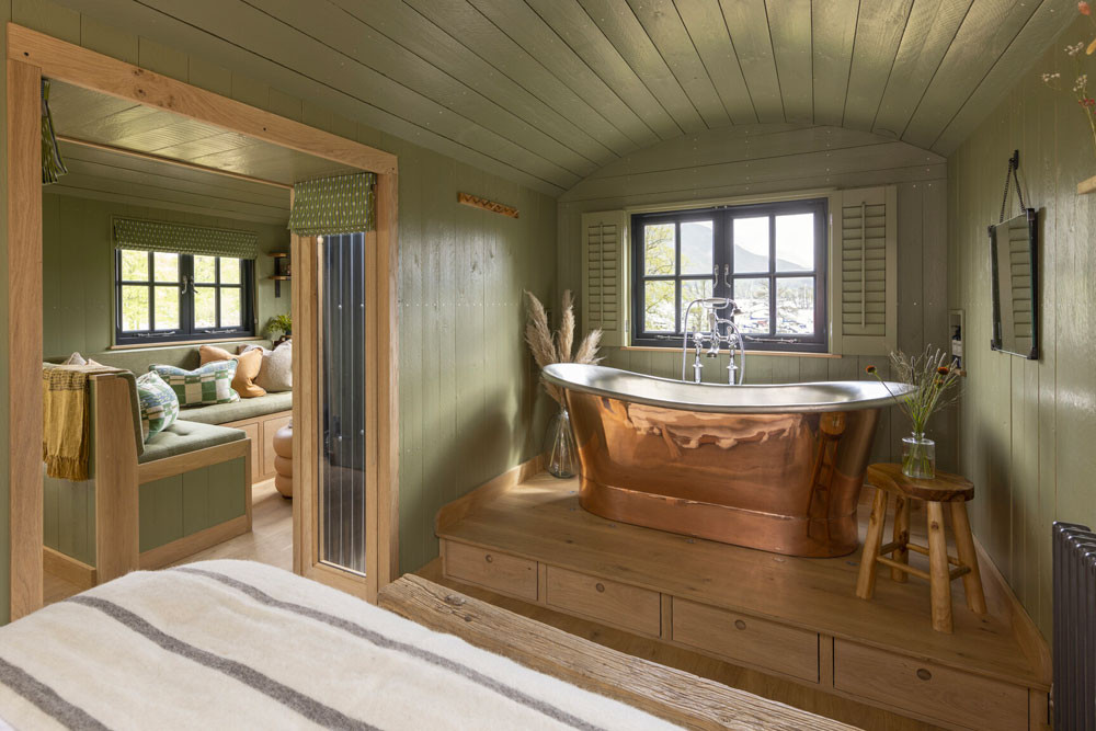 couple shepherd hut bath bedroom