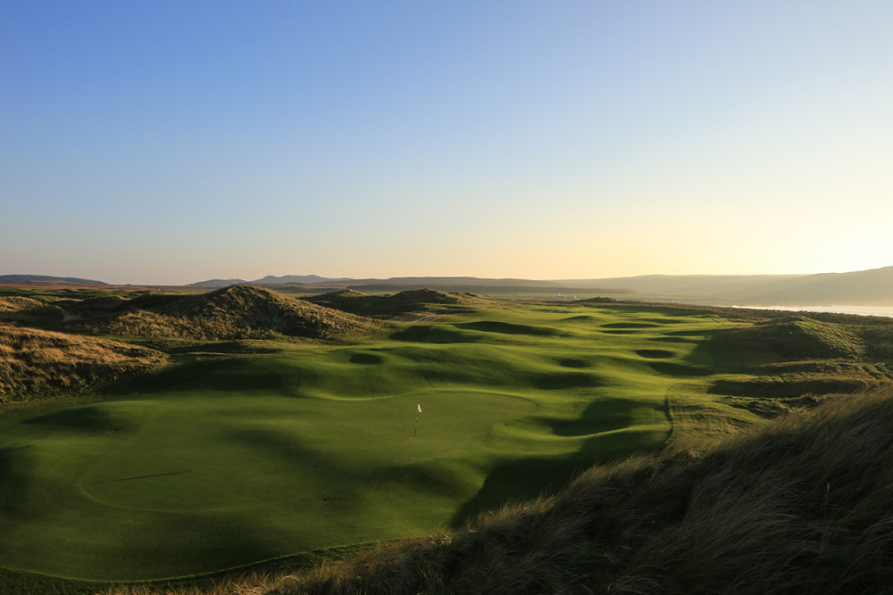 The Machrie 6th green